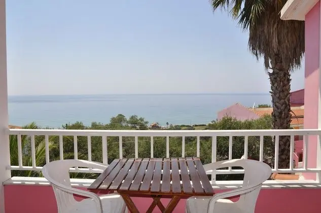 Dört Kişilik Oda, Kısmi Deniz Manzaralı