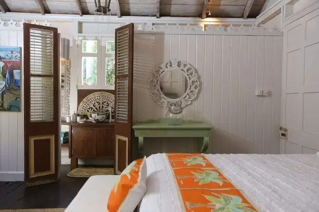 Vanilla Dawn Room