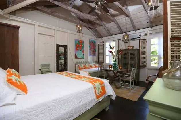 Vanilla Dawn Room