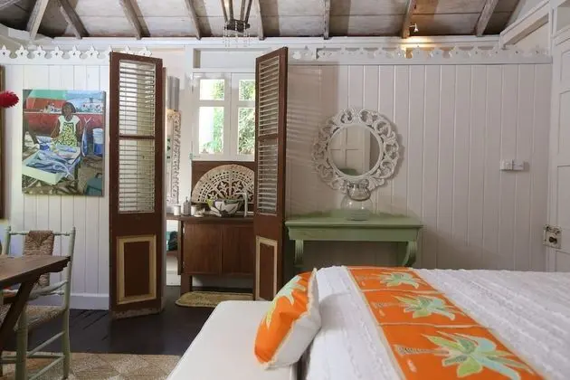 Vanilla Dawn Room
