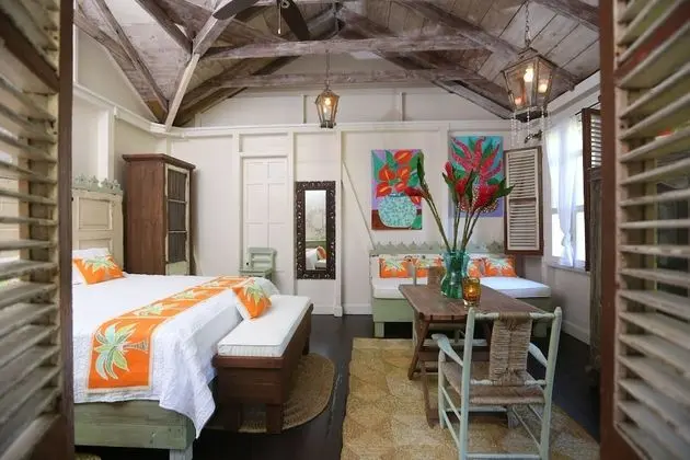 Vanilla Dawn Room