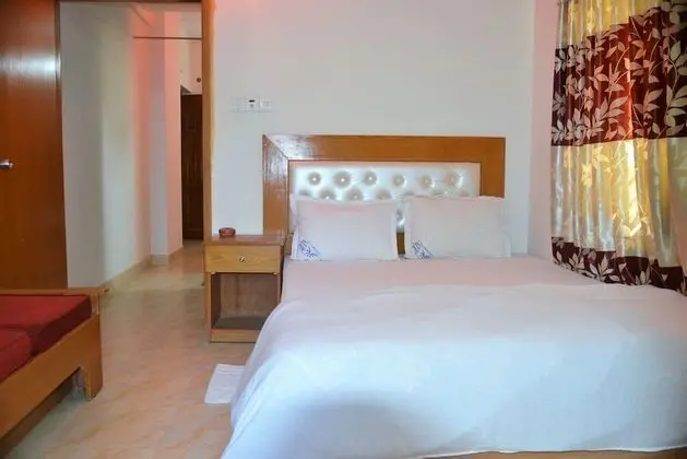 Deluxe Üç Kişilik Oda, Tepe Manzaralı