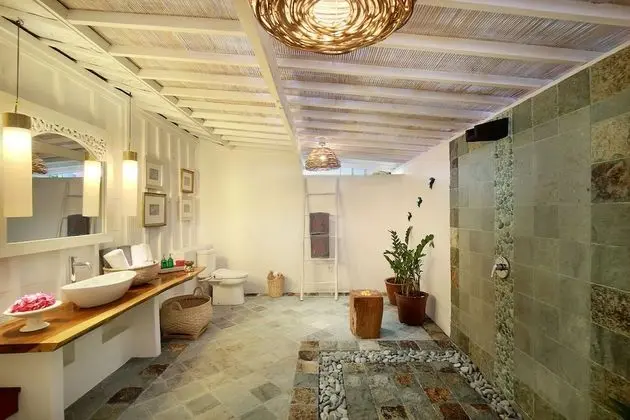 Kır Evi (Gladak - Adults Only)