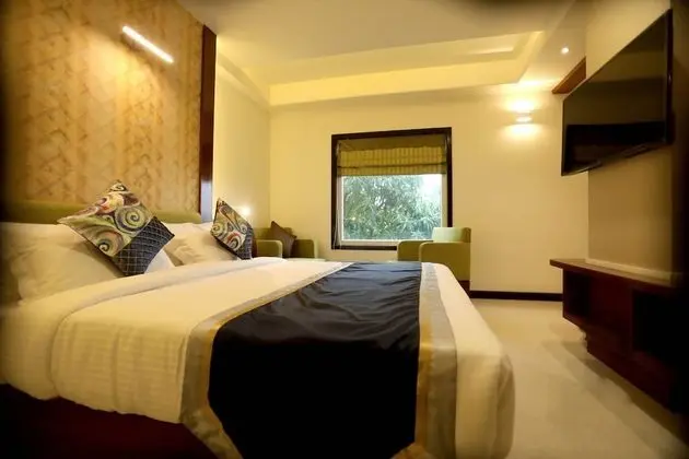 Premium Tek Büyük Yataklı Oda