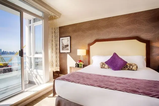 Superior Oda, 1 En Büyük (King) Boy Yatak, Manzaralı (Harbourview)
