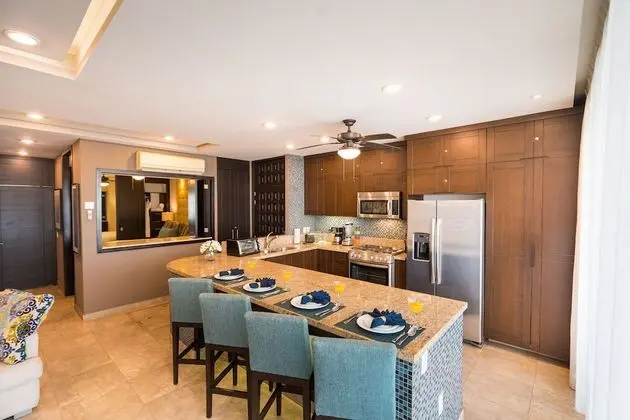 2 Bed Partial Ocean View Suite