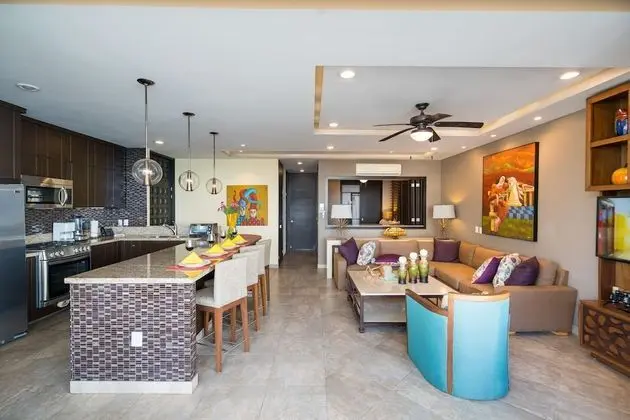 2 Bed Partial Ocean View Suite