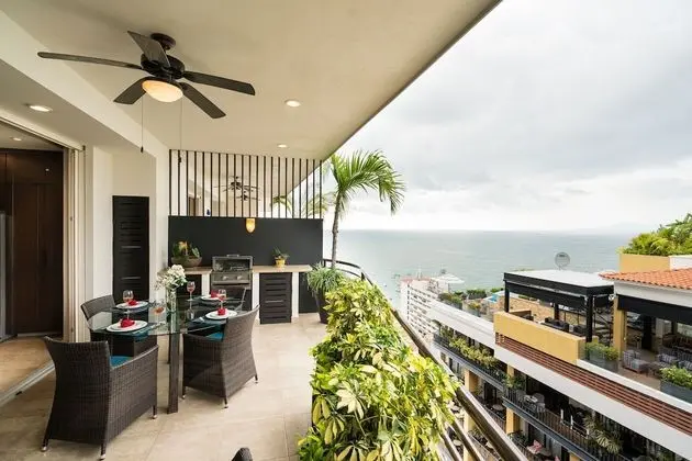 2 Bed Partial Ocean View Suite