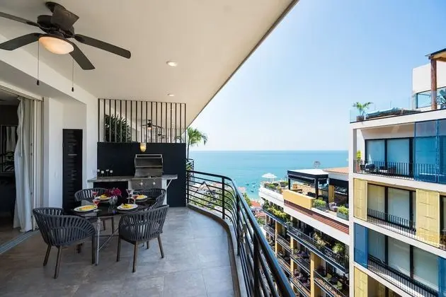 2 Bed Partial Ocean View Suite