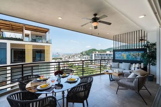 2 Bed Partial Ocean View Suite