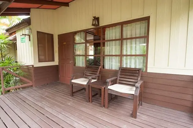 Deluxe Bungalow