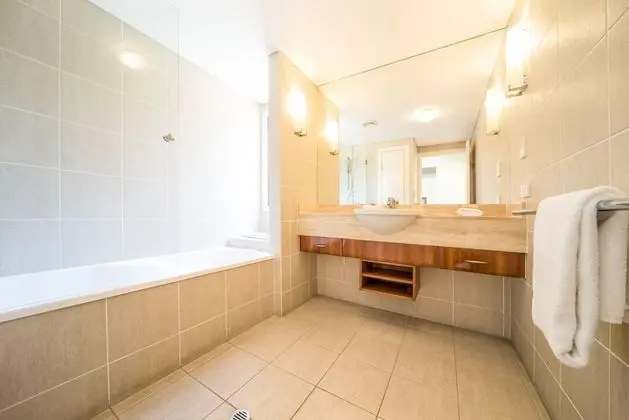 Standard Apart Daire, 2 Yatak Odası, Sıcak Su Havuzu, Deniz Manzaralı