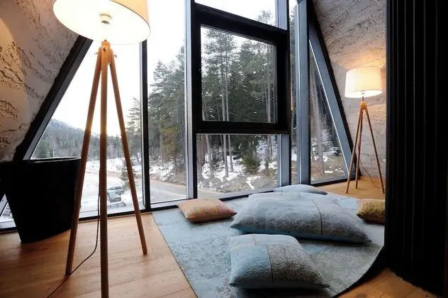 Standard Oda, Birden Çok Yatak, Sigara İçilmez, Sıcak Su Küveti (Living Room)