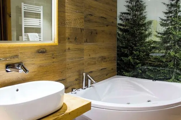 Standard Oda, Birden Çok Yatak, Sigara İçilmez, Sıcak Su Küveti (Living Room)