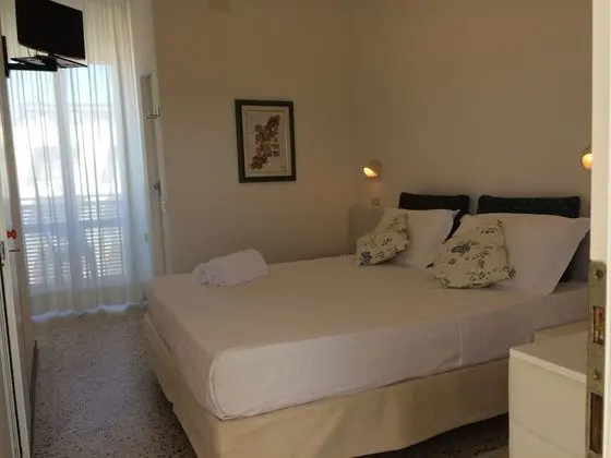 Tek Büyük veya İki Ayrı Yataklı Oda