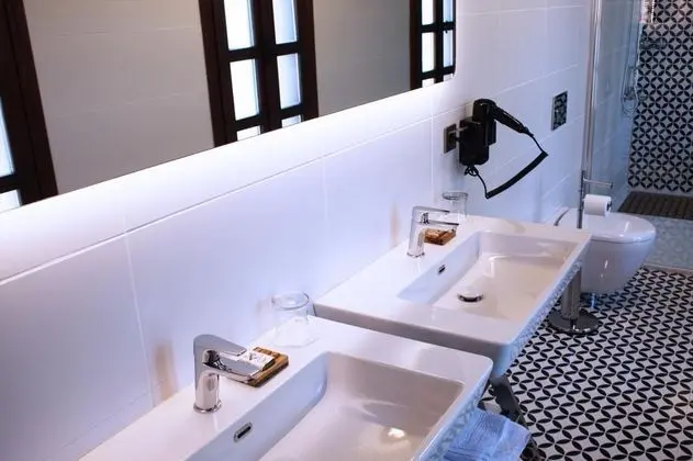 Deluxe Oda, Bahçe Manzaralı, Fransız Balkonlu