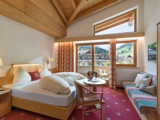 Comfort Tek Büyük Yataklı Oda, Balkon, Dağ Manzaralı