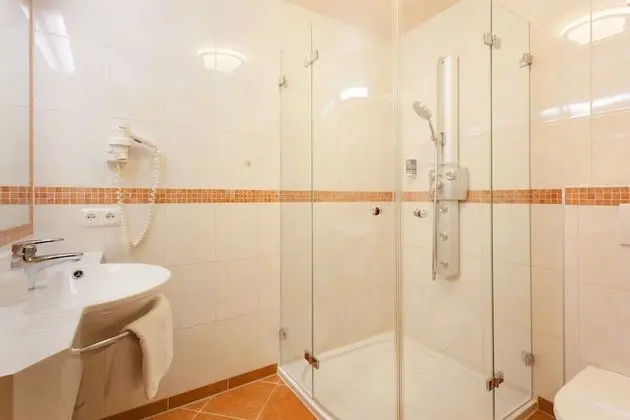 Standard Tek Büyük Yataklı Oda, Balkon, Dağ Manzaralı