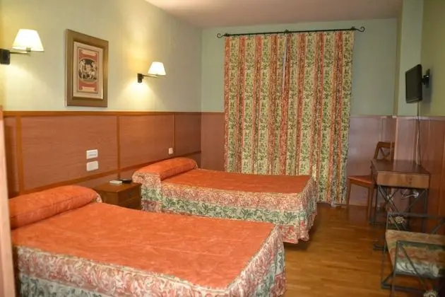 İki Ayrı Yataklı Oda, 2 Tek Kişilik Yatak