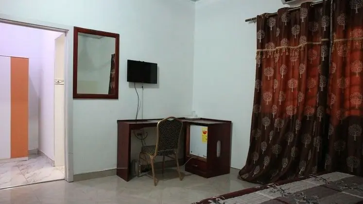 Standard Tek Büyük Yataklı Oda