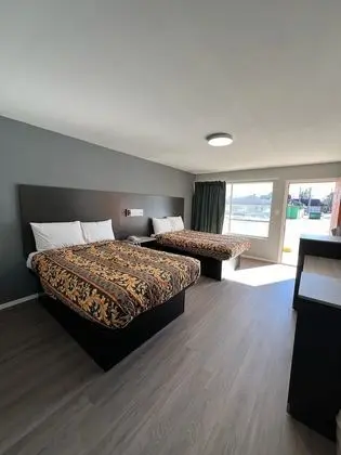 Standard Oda, 2 Büyük (Queen) Boy Yatak, Sigara İçilebilir