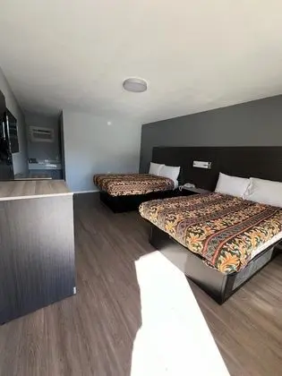 Standard Oda, 2 Büyük (Queen) Boy Yatak, Sigara İçilebilir