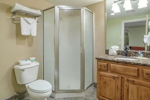 Standard Süit, 1 En Büyük (King) Boy Yatak, Sıcak Su Küveti (Non Smoking Hot Tub Suite)