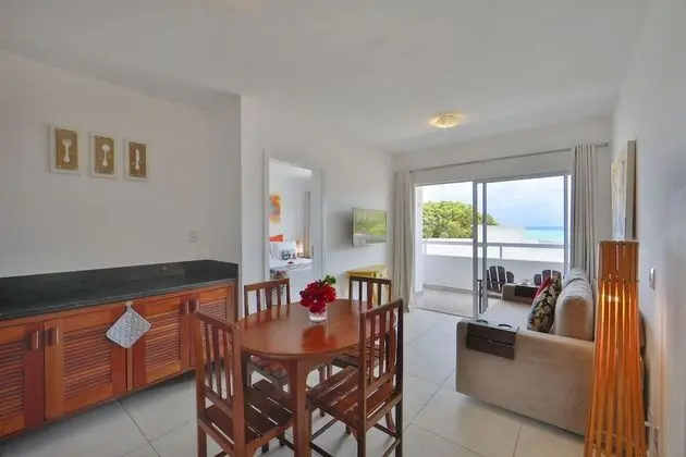 Apartamento, 2 quartos, Cozinha, Vista Parcial para o mar