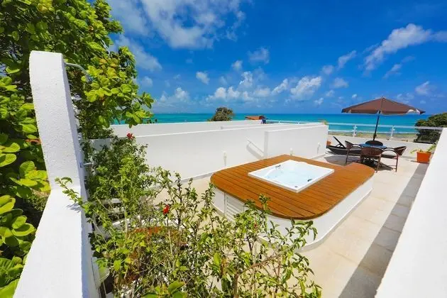 Duplex, 2 quartos, Hidromassagem particular, Vista Parcial para o mar