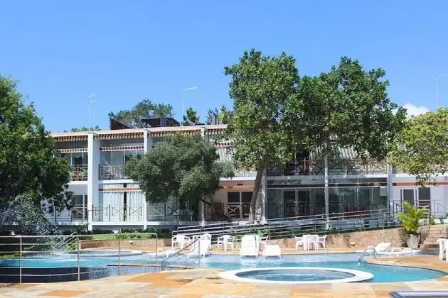 Comfort Tek Büyük veya İki Ayrı Yataklı Oda, Havuz Manzaralı