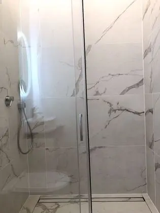 Design Apart Daire, 1 Büyük (Queen) Boy Yatak ve Çekyat, Avlu Manzaralı