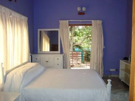 Deluxe Tek Büyük Yataklı Oda, 1 Yatak Odası, Havuz Manzaralı, Havuz Kenarı