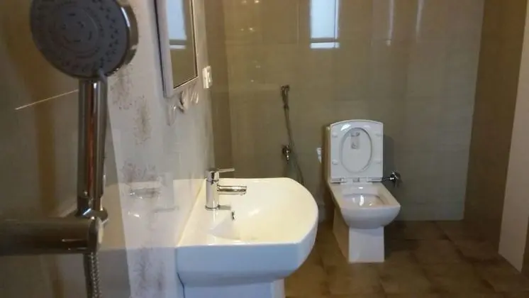 Deluxe Tek Büyük Yataklı Oda, 1 Yatak Odası, Havuz Manzaralı, Havuz Kenarı