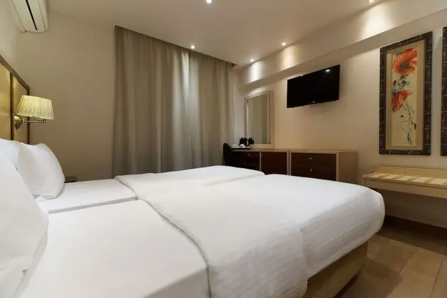 Tek Büyük veya İki Ayrı Yataklı Oda