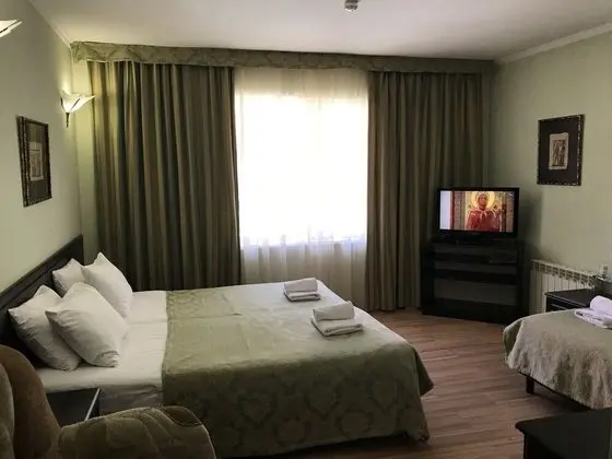 Üç Kişilik Oda