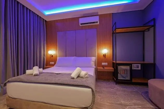 Tek Büyük Yataklı Oda, Balkon