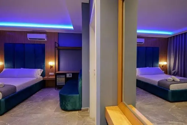 Tek Büyük Yataklı Oda, Balkon
