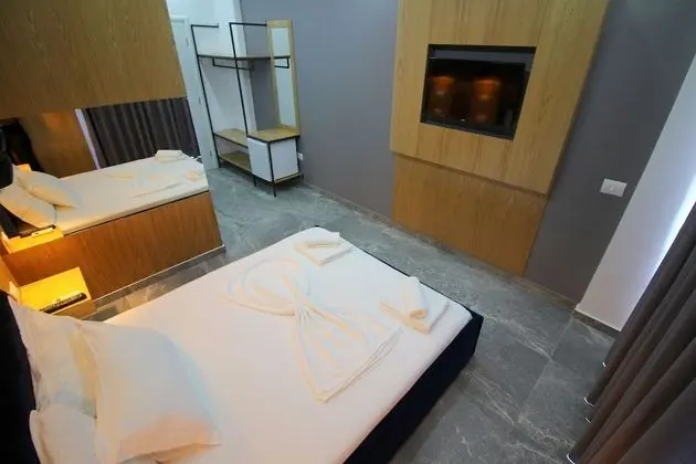 Üç Kişilik Oda, Balkon