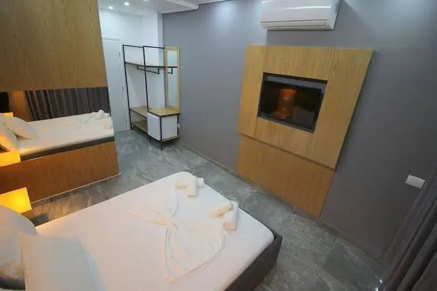 Üç Kişilik Oda, Balkon