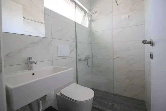 Üç Kişilik Oda, Balkon