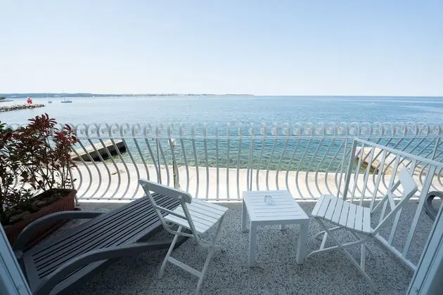 Superior Tek Büyük Yataklı Oda, Balkon, Deniz Manzaralı