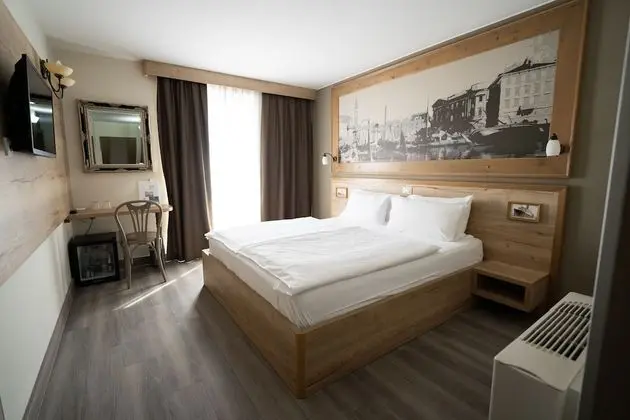 Tek Büyük Yataklı Oda, Şehir Manzaralı