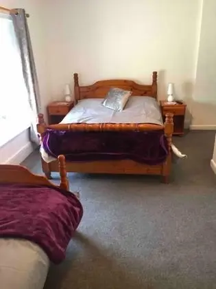 Üç Kişilik Oda (Room 2)