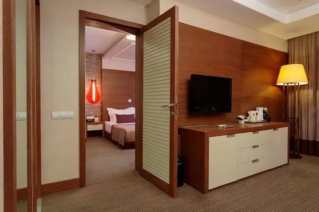 Vip Suit