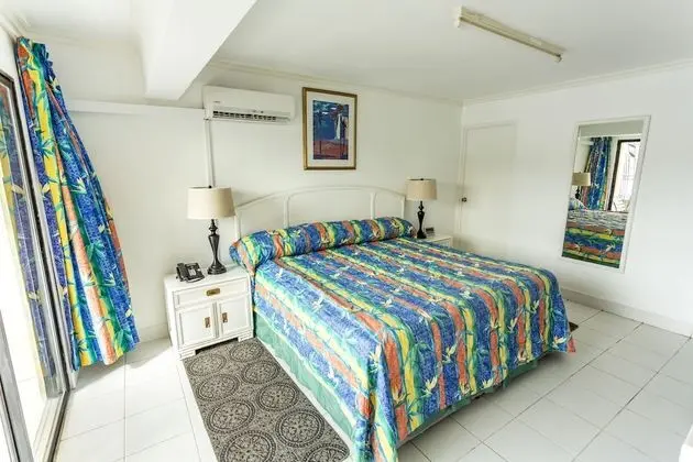 Stüdyo, Balkon, Havuz Manzaralı