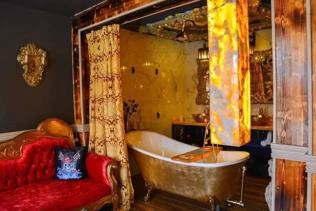 Luxury Süit, 2 Yatak Odası, Teras, Havuz Manzaralı