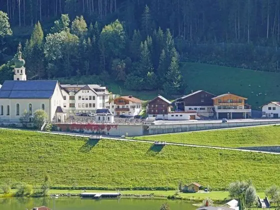 Ev