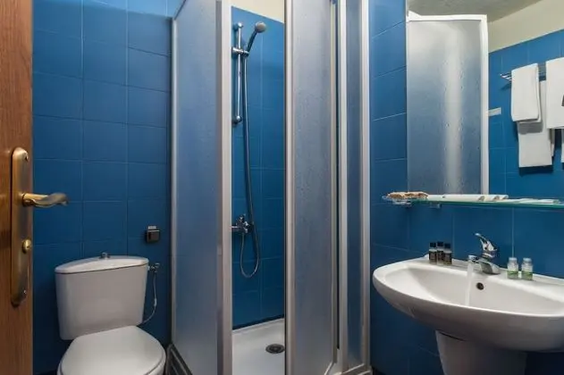 Standard Oda (Free Sauna & Steam Bath)