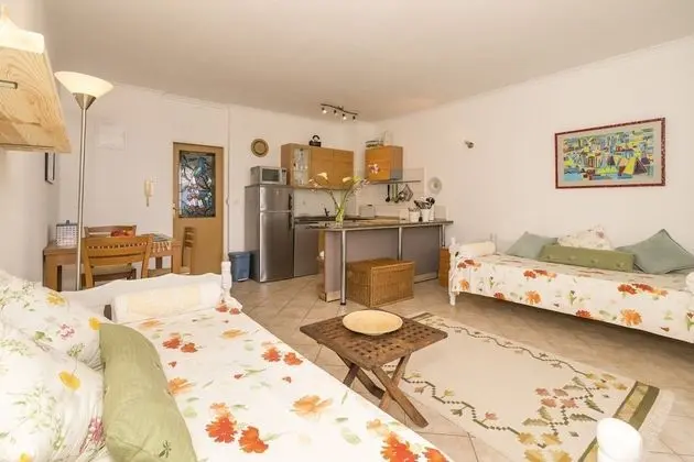 Apart Daire, 1 Büyük (Queen) Boy Yatak