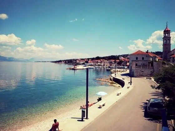 Apart Daire, 1 Büyük (Queen) Boy Yatak